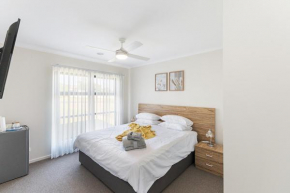 Morview Holiday Homes-Elephant